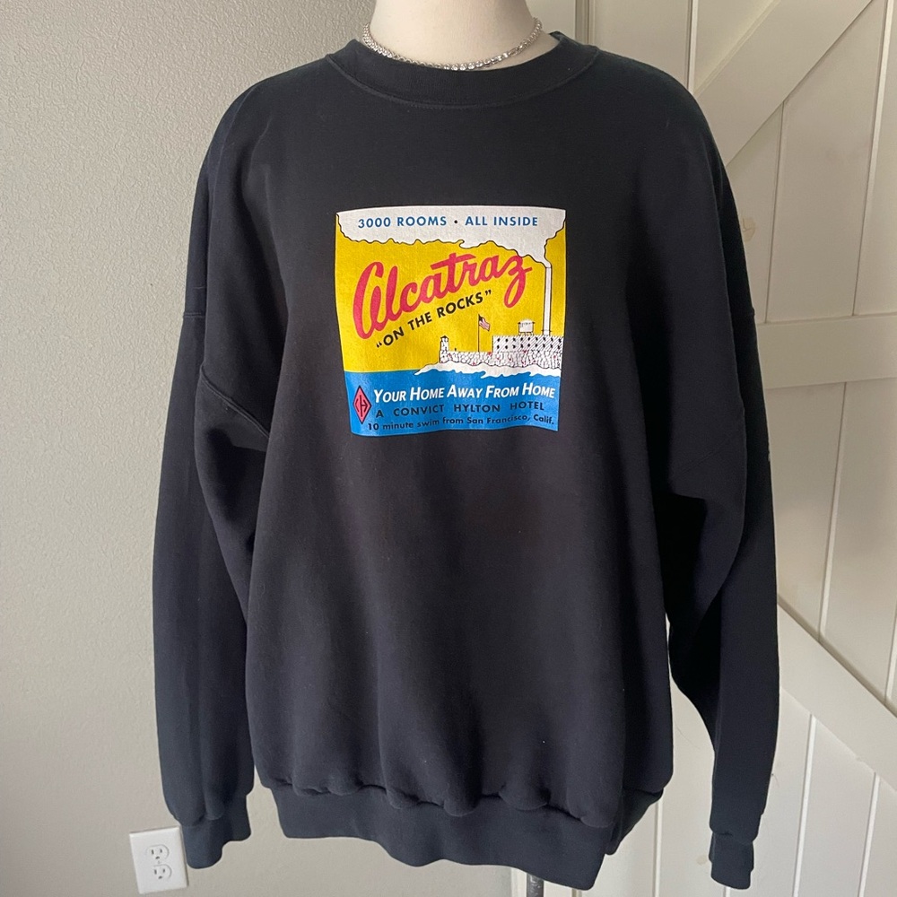 Gildan Black Alcatraz Graphic Crewneck Sweatshirt